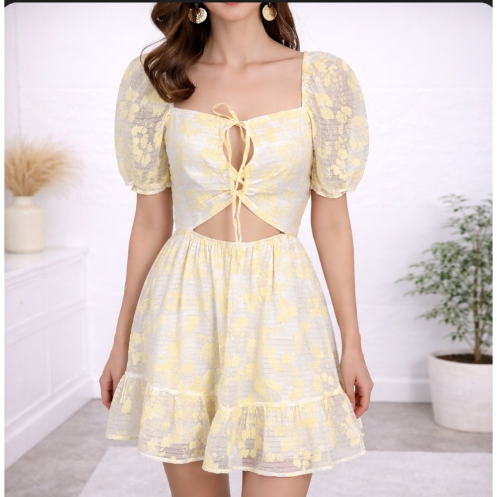 Storia Mini Dress Small Yellow Floral‎ Puff Sleeve Cutout Tie Front Boho Peasant